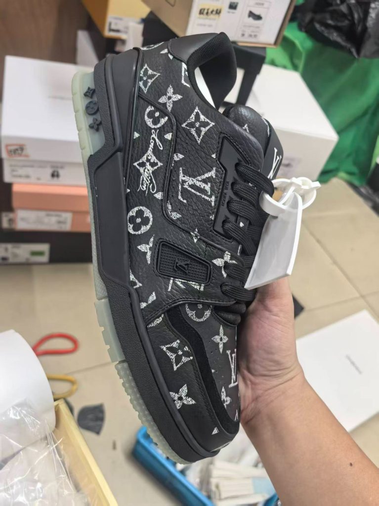 Lv shoes