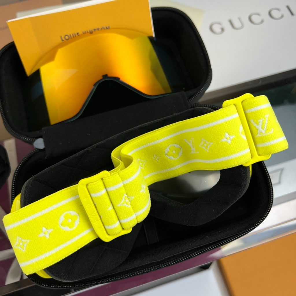 LV Ski Goggles