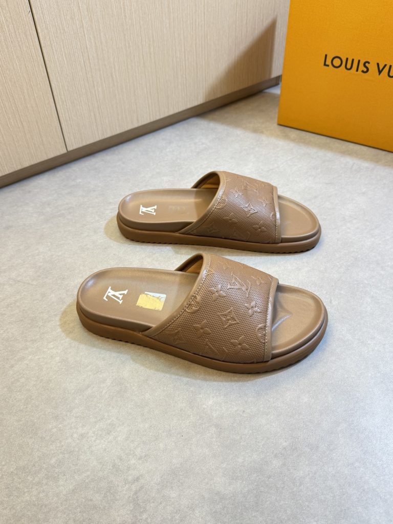 Man's shoes