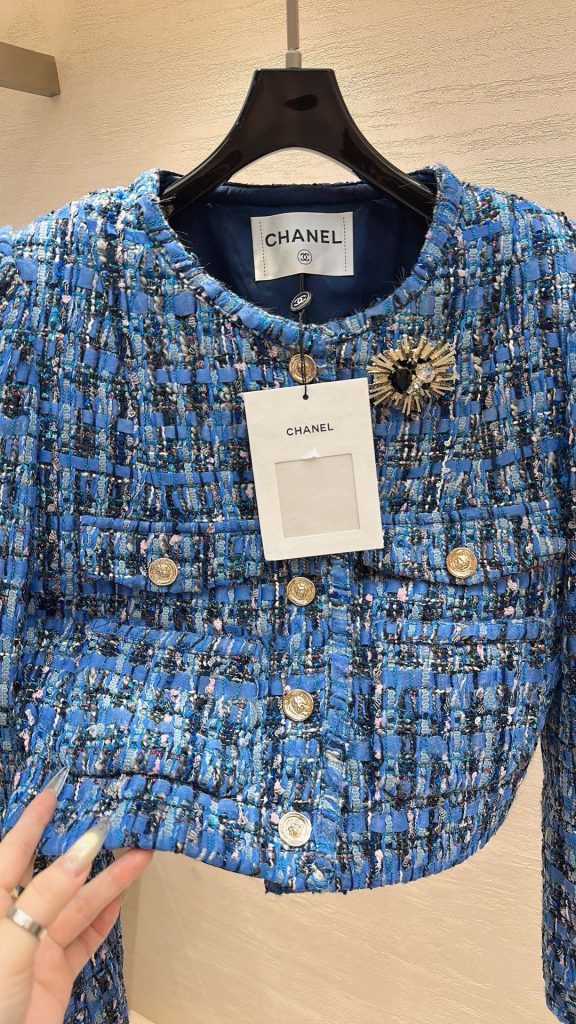 Women's Clothes