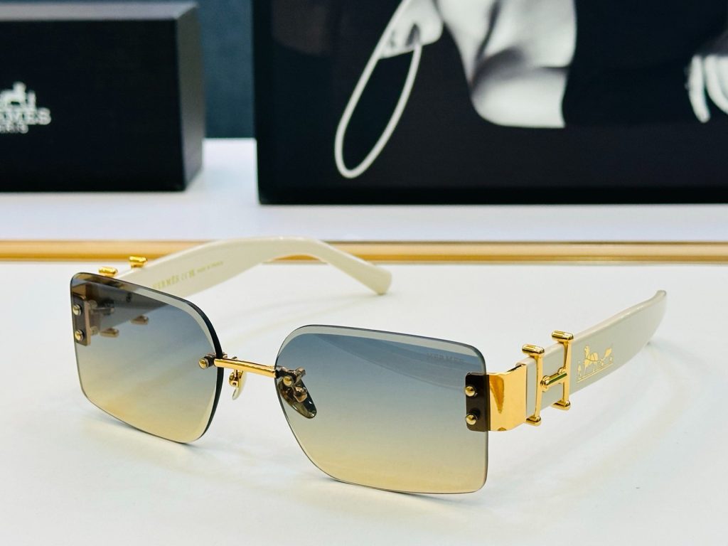 Man's Glasses