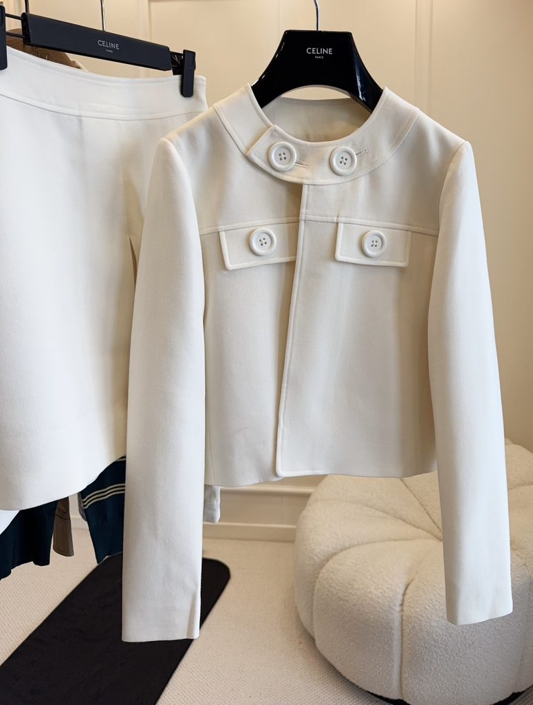 Women's Clothes