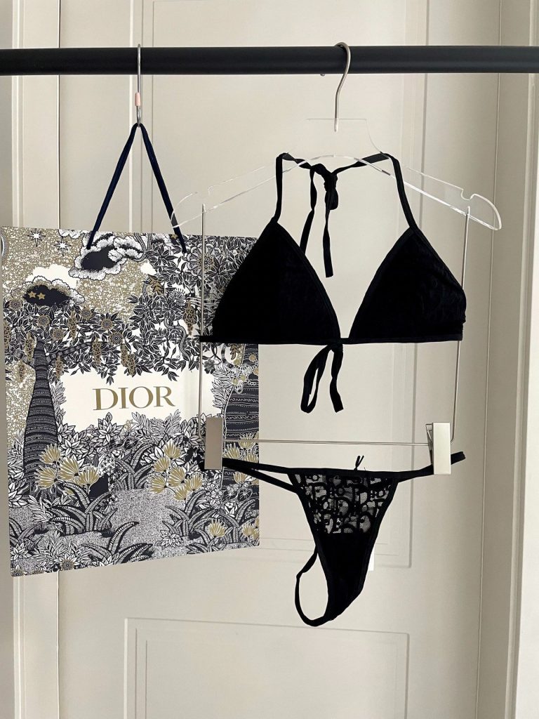 Women's clothes