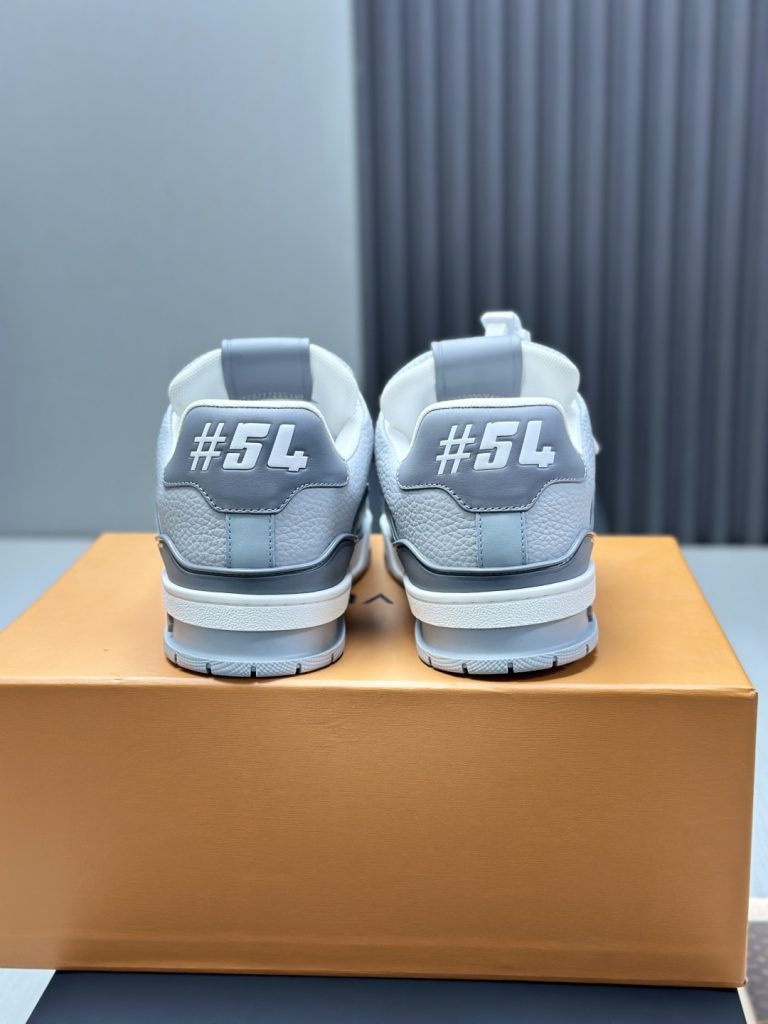 Men's shoes