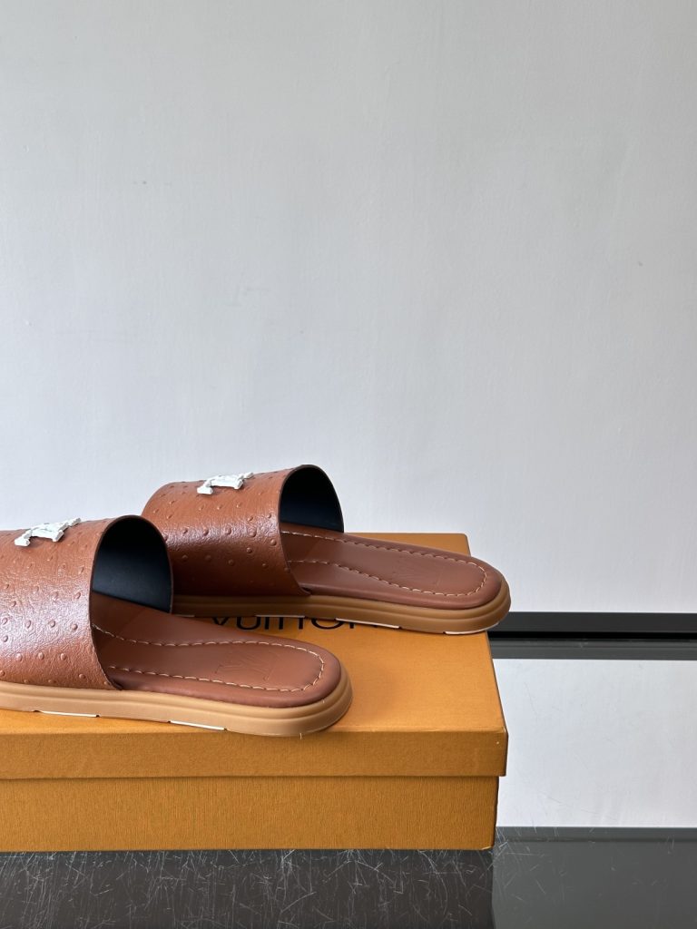 Man's shoes
