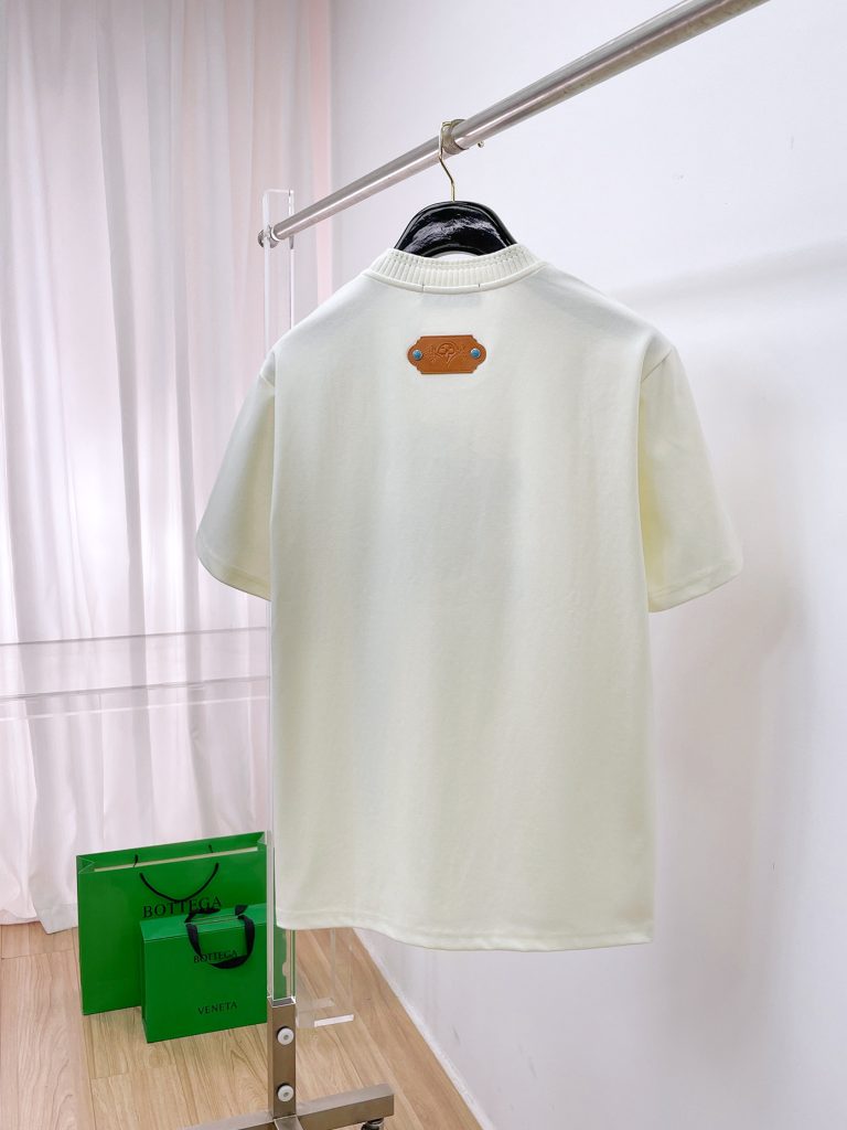 Men's clothes