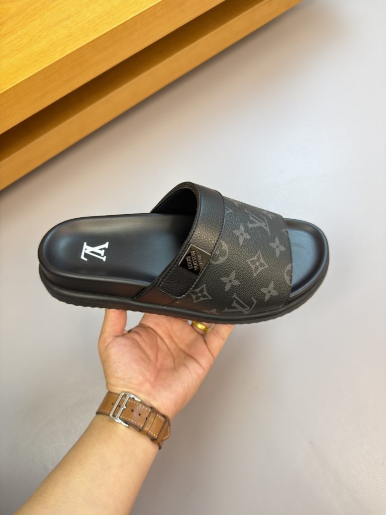 Man's shoes
