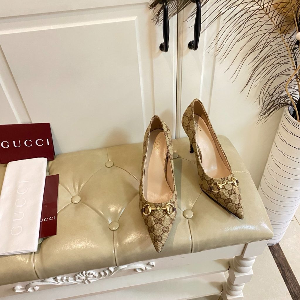 Women's Shoes
