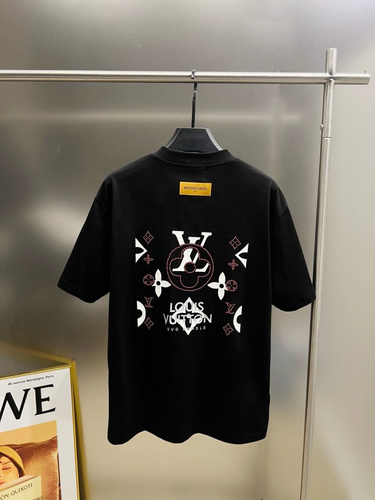 Man's T-shirt